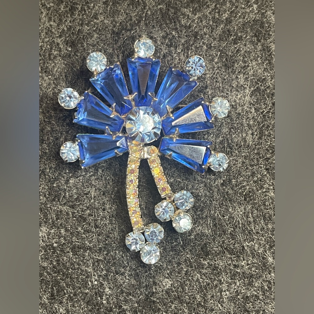 Verified Juliana Book Piece brooch